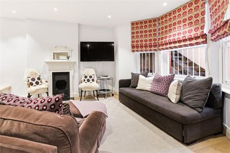 6 bedroom terraced house to rent - Photo 2