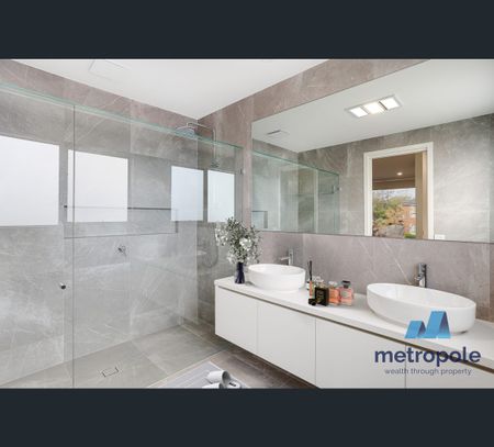 9B Melball Street, Bentleigh East, Vic 3165 - Photo 4