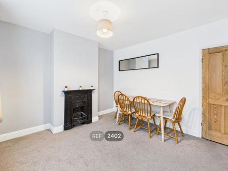 2 bedroom property to rent - Photo 4