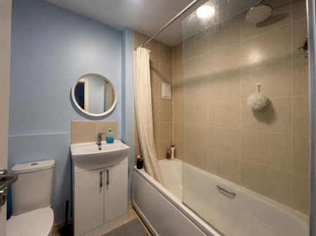 3 Bedroom House To Let - Photo 5