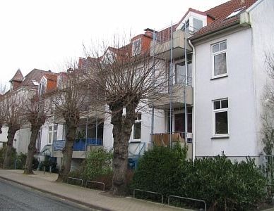 M 13 VEGESACK- 2 Zimmerwohnung im 2. Obergeschoss mit einem Balkon - - Photo 1