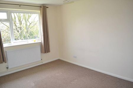 2 bedroom maisonette to rent - Photo 3