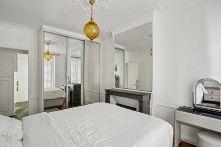 Location Appartement 2 pièces PARIS 8ème - Photo 5