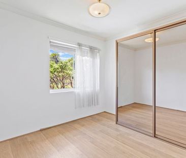 Peaceful Coastal Retreat Moments from Bronte Beach - Photo 3