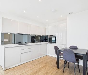 2 bedroom penthouse to rent - Photo 6