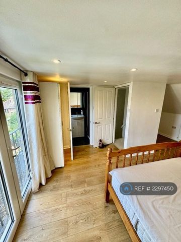 2 bedroom maisonette to rent - Photo 5