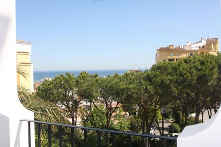 Frontline Beach Apartment for Rent in Puerto de Cabopino - Photo 4