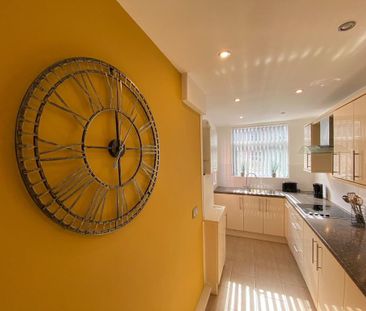 1 bedroom in a house share to rent - Photo 3