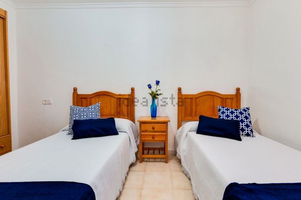 Casa o chalet de alquiler en Avenida de Holanda, Mil Palmeras - Photo 1