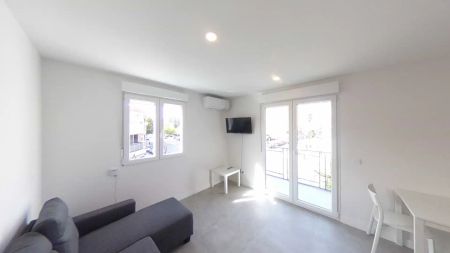 Piso de alquiler en Avenida de Logroño, Casco Histórico de Barajas - Photo 4