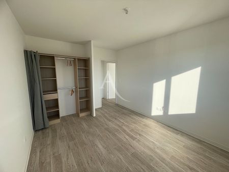 Location Appartement 2 pièces 39m² - Photo 3