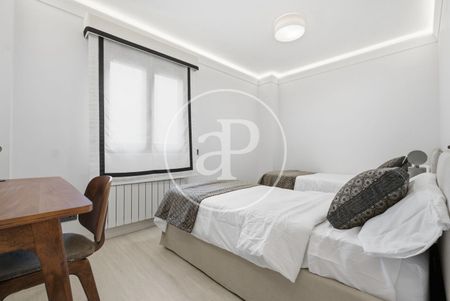 Apartment for rent in the Salamanca district - Photo 3