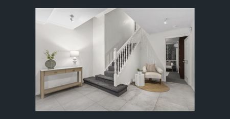 Luxury Inner-City Terrace Home with Private Plunge Pool - Photo 5