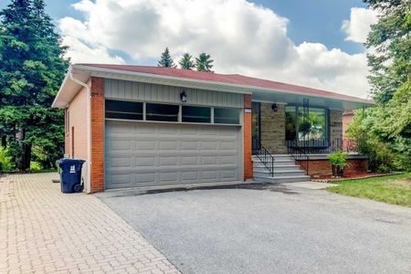 For Lease - 11 Bowhill Crescent Unit# Lower, Toronto, Ontario - Photo 4