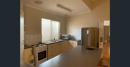 FULLY FURNISHED CHARACTER HOME! - Photo 4