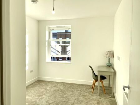 2 bedroom apartment to rent - Photo 2