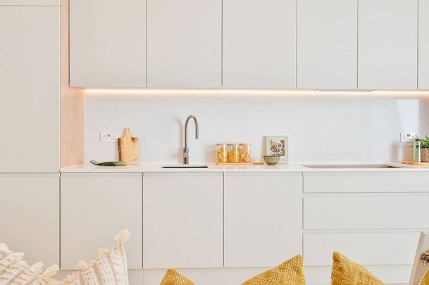 3 bedroom flat to rent - Photo 1