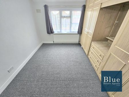 5 bedroom semi-detached house to rent - Photo 2