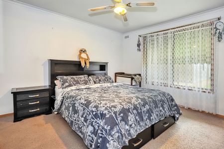 130 Learmonth Road, Wendouree - Photo 5