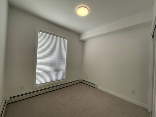 2 Level 2 Bed Gorgeous Condo For Rent In Univesrity District/Two Undgr. Parking - Photo 1