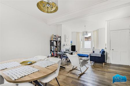 2 bedroom terraced house to rent - Photo 4