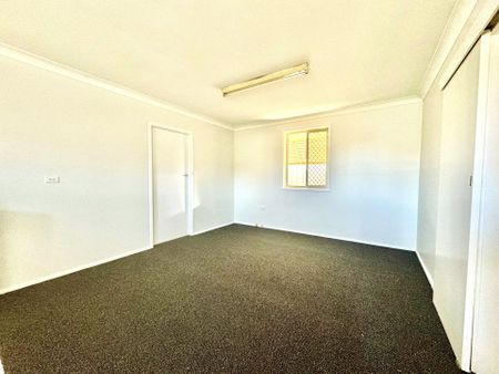 SOUTH TAMWORTH - Tidy One Bedroom Unit - Photo 2