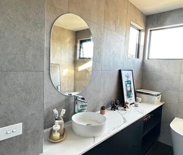 Coburg North - Photo 2