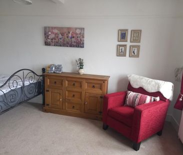 House share to rent - Photo 2