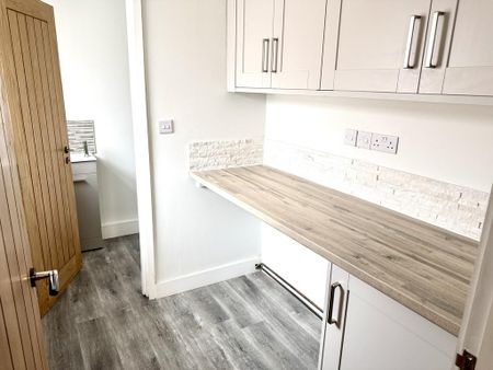2 bedroom maisonette to rent - Photo 4