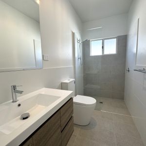 New Townhouse In Centre of Mayfield - Photo 2