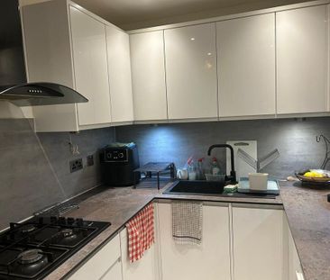 1 bedroom in a house share to rent - Photo 6