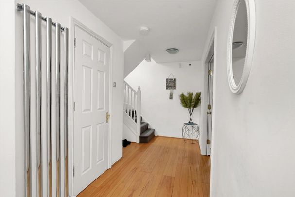 4 bedroom townhouse to rent - Photo 1