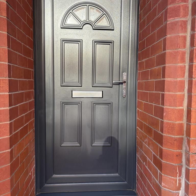 4 bedroom terraced house to rent - Photo 1