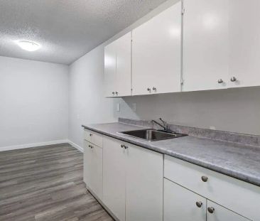 - 2 Bedroom at Matheson Place - Photo 5