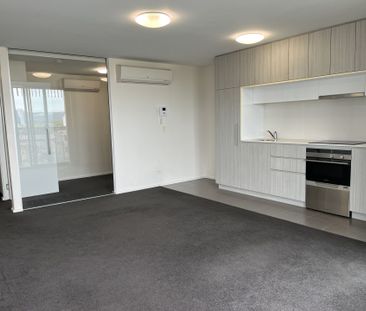 Modern and convenient apartment in prime location! - Photo 1