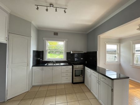 Enjoy, Living Here! - Photo 5