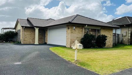 Move in for Christmas! - Photo 2