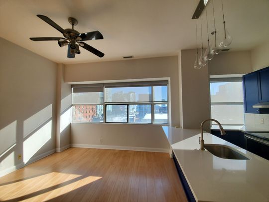 For Lease - 700 King Street Unit# 414, Toronto, Ontario - Photo 1