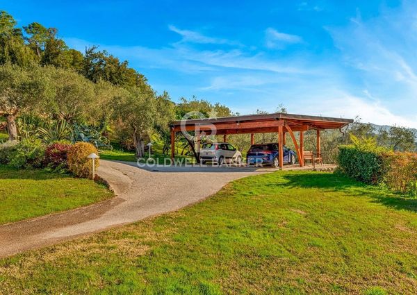 Via Murli, Pietrasanta, Tuscany 54038