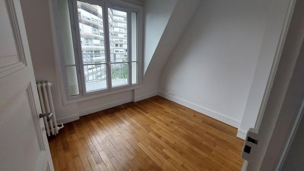 location Appartement T2 DE 29.9m² À PARIS - Photo 1