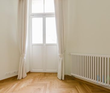 Przestronny i piękny apartament położony przy samych plantach - Zdjęcie 2