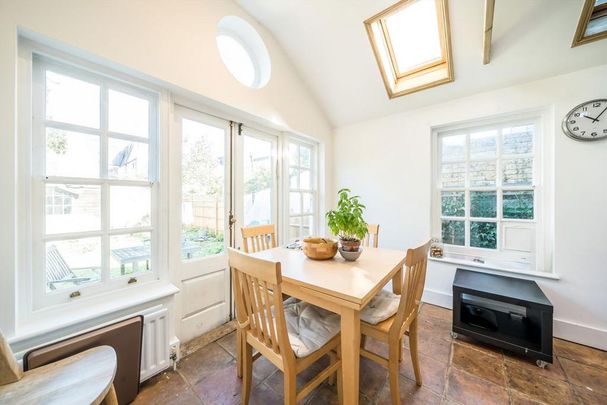 5 bedroom terraced house to rent - Photo 1