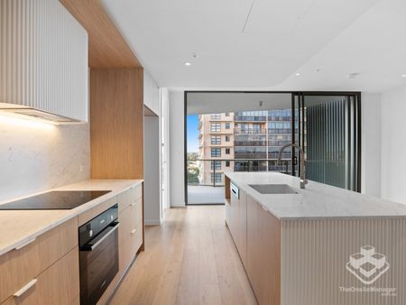 Brand New Luxury Apartment | 3 Bedrooms | 3 Bathrooms | 2 Secure Car Spaces - Photo 4