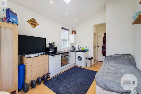 Studio to rent - Photo 5