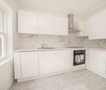 Glass Place, KT6, London - Photo 2