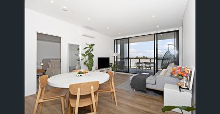 Spacious Modern Light Filled Unit - Photo 5