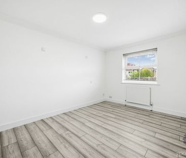 Grove Road, Mitcham, CR4 - Photo 1
