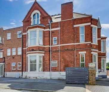 2 Bed Flat, Patrick Road, NG2 - Photo 2