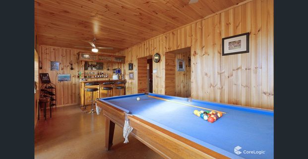 Large North Facing Home - Photo 1