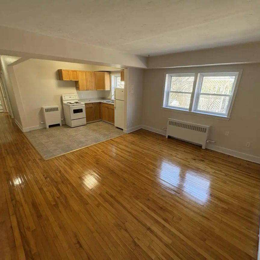 Wellington Apartments — 2 Bedroom - Photo 1